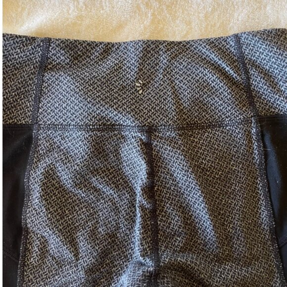 Athleta two tone legging - Picture 3 of 3